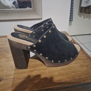 Sbicca Black Studded Women's Mules Clogs Wood Platform Suede